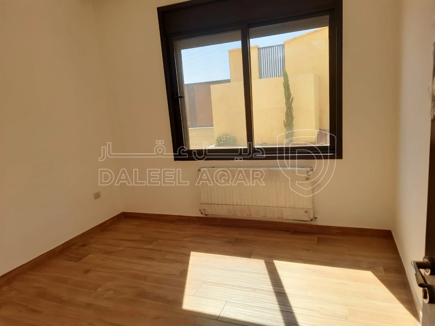 شقة في اراضي شمال عمان - 109,999 دأ - صورة 1